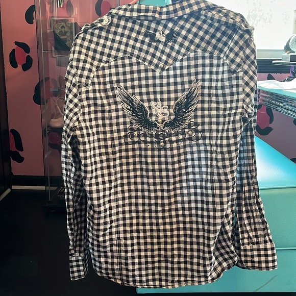 ✨5 for 25 Sale✨
Embroidered western Cut Flannel - Picture 11 of 13